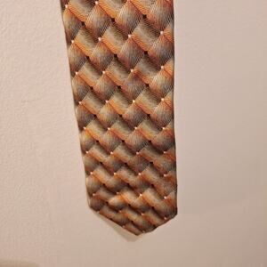 Emilio Romano 100% Silk Tie Made In Italy Men's Orange Black Geometric Dress Tie